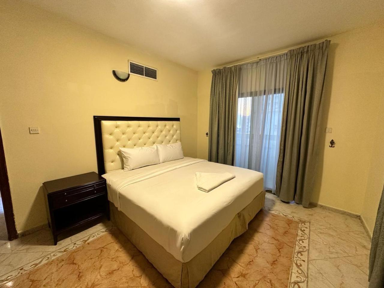 Safari Hotel Apartments Ajman Exterior photo